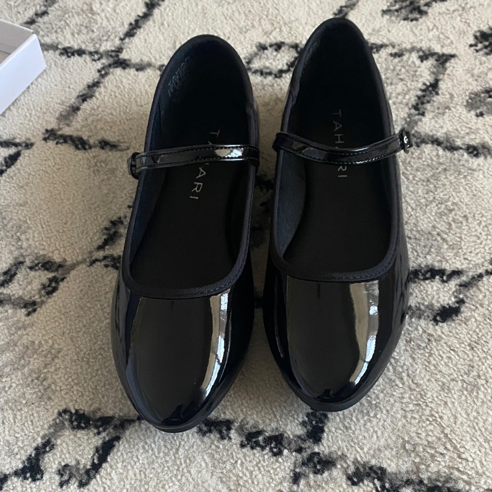 Tahari Black Patent Leather Mary Jane Shoes